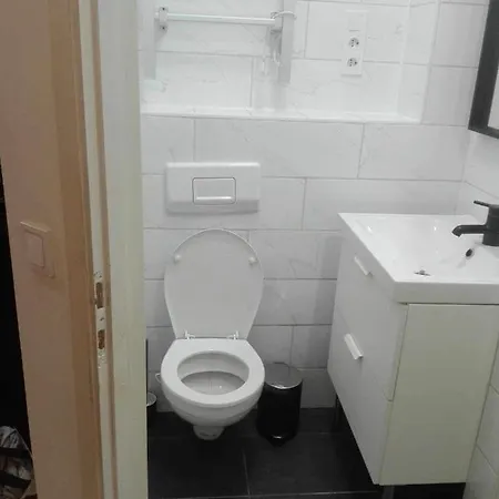 7dab Josika Contactless Self Check-in Apartment *